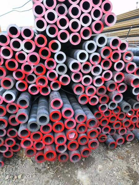 小口（kǒu）徑無（wú）縫鋼管