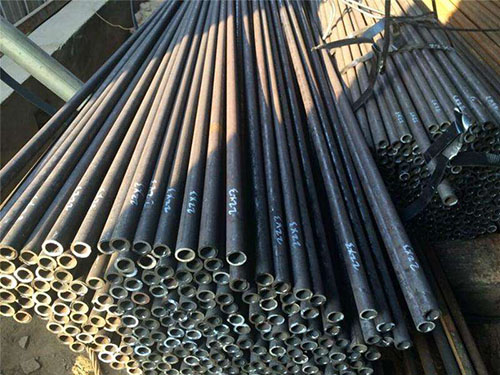 小口徑無縫鋼（gāng）管（guǎn）